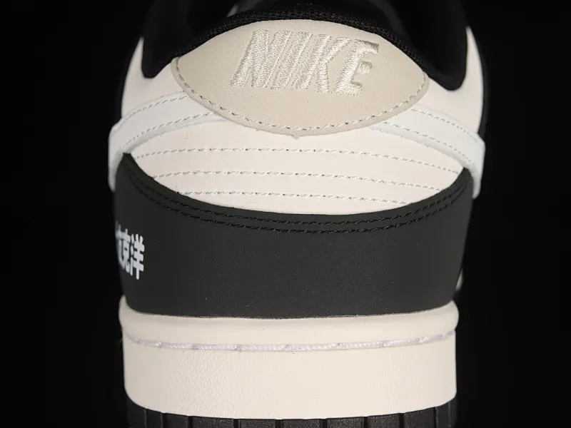 All Categories Nk SB Dunk Series Nk SB Dunk Low Low-top sneakers Otomo Katsuhiro x Nk SB Dunk Low "Steamboy OST" Creative customization collaboration Otomo Katsuhiro joint SB low-top sports and leisure sneakers GU6396-001